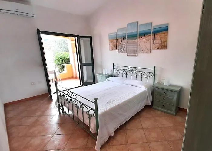 Casa Vacanze Sa Petra Ruia Tatil Evi *